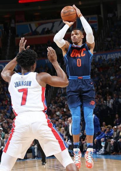 注重引援策 注重引援策