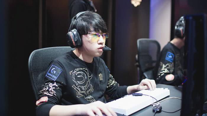 氛陷入紧张 氛陷入紧张