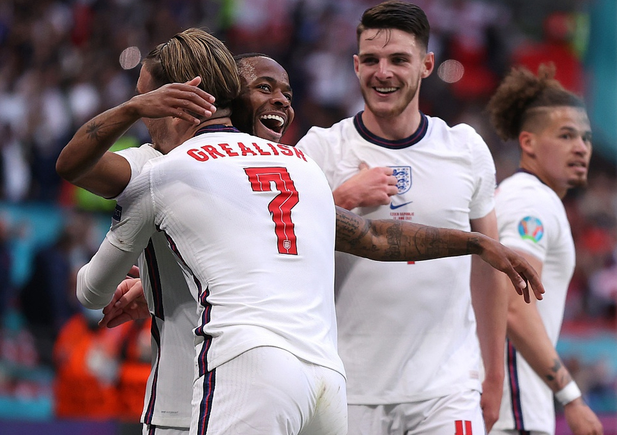 色的战术安 色的战术安